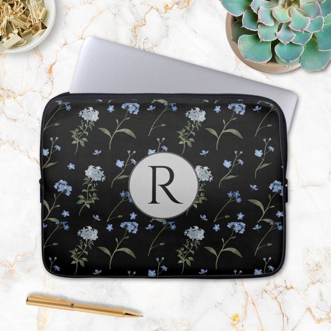 Monogrammerad Förgätmigej Blå Blommig Akvarell  Laptop Fodral (In situ)