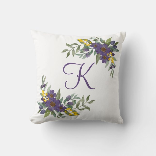 Monogrammerad lila och gul blomstermönster kudde (Framsida)