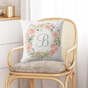 Monogrammerad Pastell Rosa Blomsterkrans Kudde