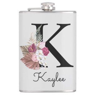 Monogrammerad rosa boho blomstergravyr initial K Fickplunta