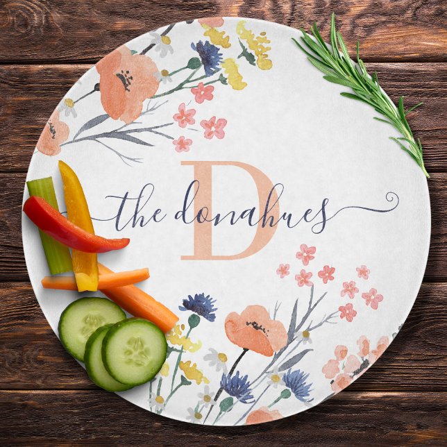 Monogrammerad vattenfärg blomster skärbräda (This beautiful watercolor floral personalized cutting board would make a great gift! )