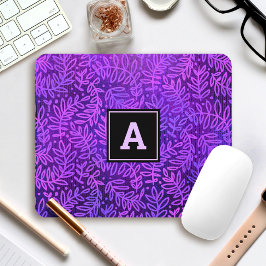 Monogrammodern bladverk löv mönster lila musmatta