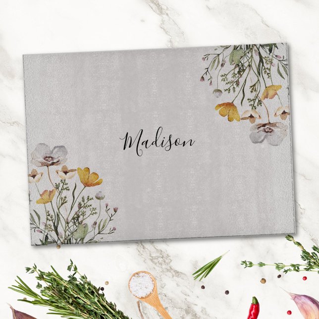 Monogrammonogramiserad vacker bukett med blommor (In situ)