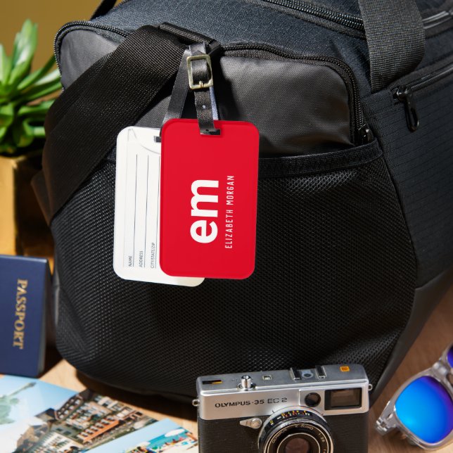 Monogramnamn Modern Minimal Röd Bagagetikett Bagagebricka (Framsida & Baksida)