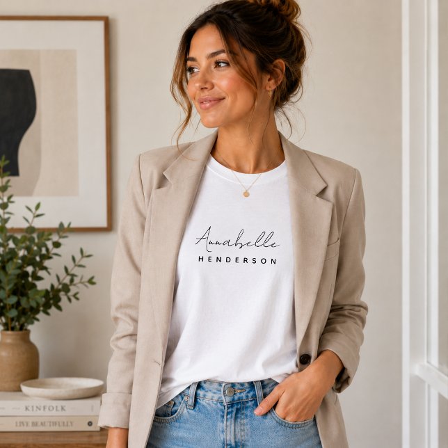 Monogramnamn | Modern minimalistisk stilren T Shirt (Personalized custom name T-shirts with a minimalist script design for gifts or daily wear.)
