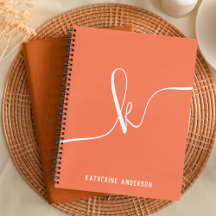Monogrampunkt för elegantens minimalistiska Orange