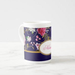 Monogramrosablommor Benporslin Mugg