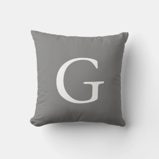 Monogramserad Grå Kudde