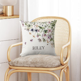 Monogramserade akleja violblommor i akvarell kudde