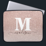 Monogramskript för Gnistran Rosa ros Guld Glitter Laptop Fodral<br><div class="desc">Rosa ros Guld Glitter Gnistra Monogram-skriptdatorSleeve för</div>
