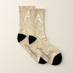 Monogramsocklar för guld Glitter & Gnistra Strumpor<br><div class="desc">Guld Faux Glitter och Gnistra Elegant Monogrammed Matching Girly Socks. Dessa Guld Socks kan anpassas så att de omfattar ditt första och första namn och gör en underbar födelsedagspresent. Kontakta designern om du vill ha anpassade matchande objekt.</div>
