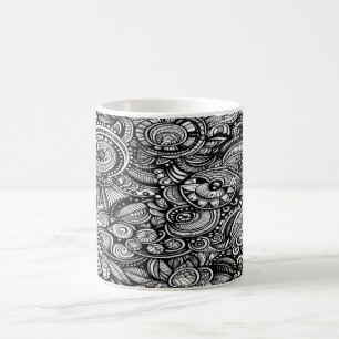 Monokrom Doodle-mugg – En Handritad Sagovärld Kaffemugg
