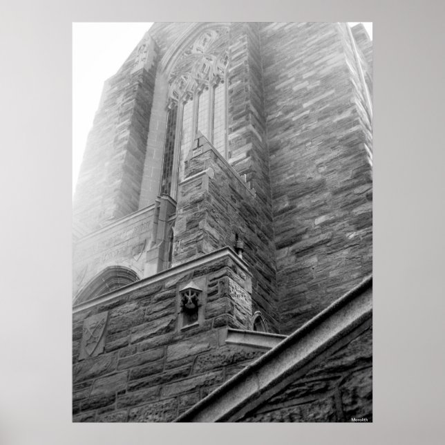 Monolith Poster (Framsidan)