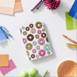 Mönster av nötter, färgade donötter, sprinkler iPad mini skydd<br><div class="desc">Cute,  roligt och beundransvärt mönster med färgstarka munkar. Modern gåva och trendig,  perfekt för den giriga älskare i ditt liv.</div>