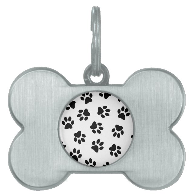 Mönster av tassavtryck, hundtassar, svarta tassar ID-bricka husdjur (Framsidan)