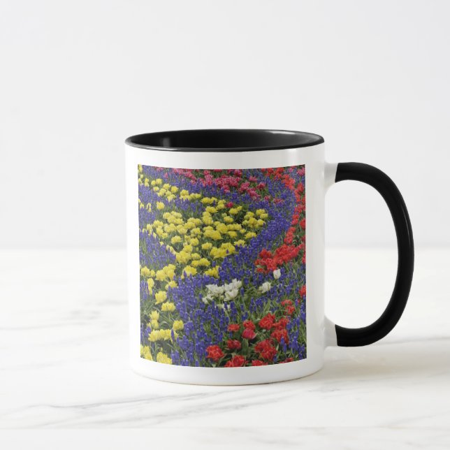 Mönster av tulpaner och druvhyacintblommor, 2 mugg (Höger)
