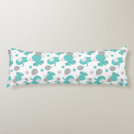 Mönster i blå elefanter, kute elefanter, stjärnor kroppskudde