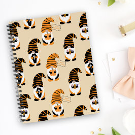 Mönster i Gnomes, Halloween Gnomes Bus eller godis Anteckningsbok