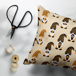 Mönster i Gnomes, Halloween Gnomes Bus eller godis Prydnadskudde