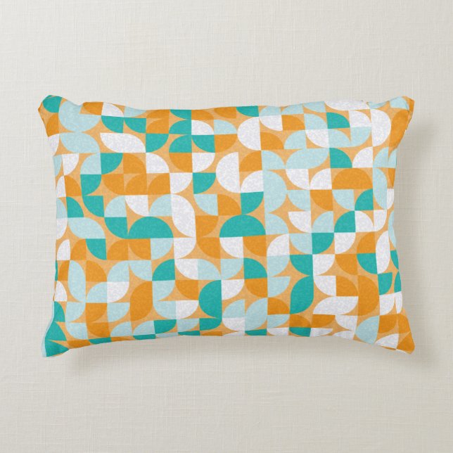 Mönster med slumpmässiga trianglar av färgad Gener Prydnadskudde (Framsidan)