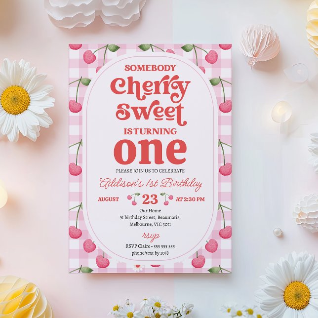Mönster Red Någon Cherry Sweet Birthday Inbjudningar (Somebody Cherry Sweet Birthday Invitation Template, Retro Cherry Themed Birthday Invitation For Girl)