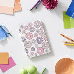 Mönster, Rosa Donuts, Lila Donuts iPad Mini Skydd<br><div class="desc">Cute,  roligt och aktningsvärda mönster med rosa och lila. Modern gåva och trendig,  perfekt för den giriga älskare i ditt liv.</div>
