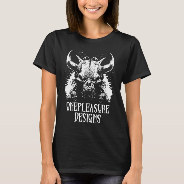 Monster Taurus Creepy Zombie Horror T Shirt (Framsida)