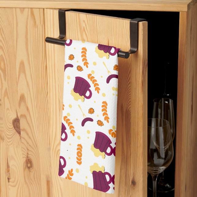 Mönstrad design med lila katter, gula fiskar  kökshandduk (Skapare uppladdad)