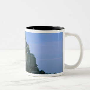 Mont St Michel, Manche, Normandie, Frankrike Två-Tonad Mugg