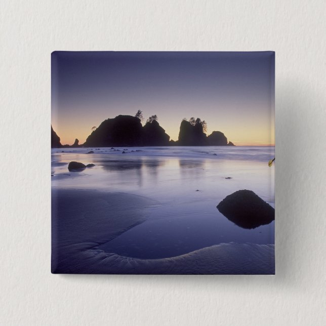 Montage av människan med kajak, ShiShi Beach. Knapp (Framsida)