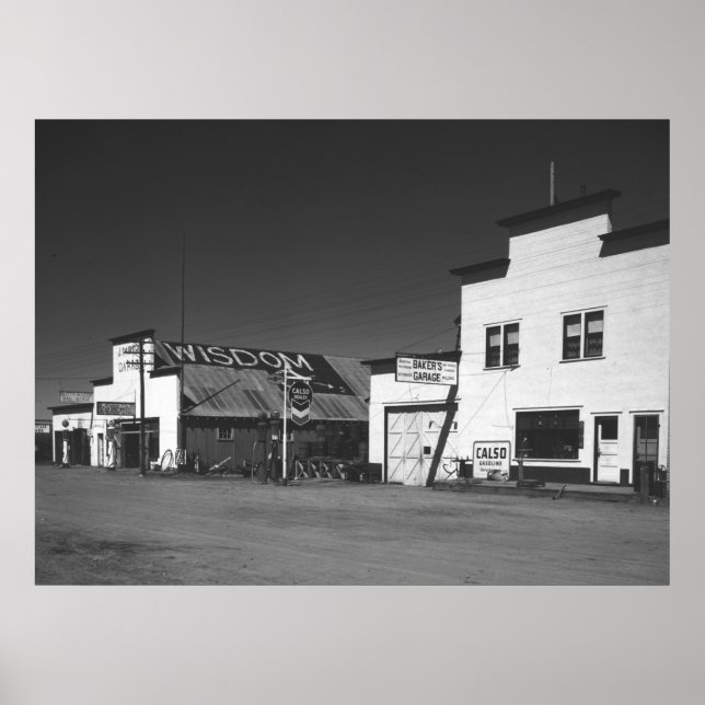 Montana Gas Station, 1942 Poster (Framsidan)