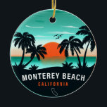 Monterey Beach California Retro Sunset Souvenirs Julgransprydnad Keramik<br><div class="desc">Monterey California. Den här återdesignen ger en underbar jul- eller födelsedagspresent till fläkt av St Monterey Beach. Retro-sommarbesöksmönstret är en perfekt gåva till älskare och tropiska destinationer fläkt.</div>