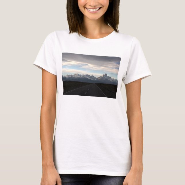 Monteringen Fitz Roy och Andes spänner T-shirt (Framsida)