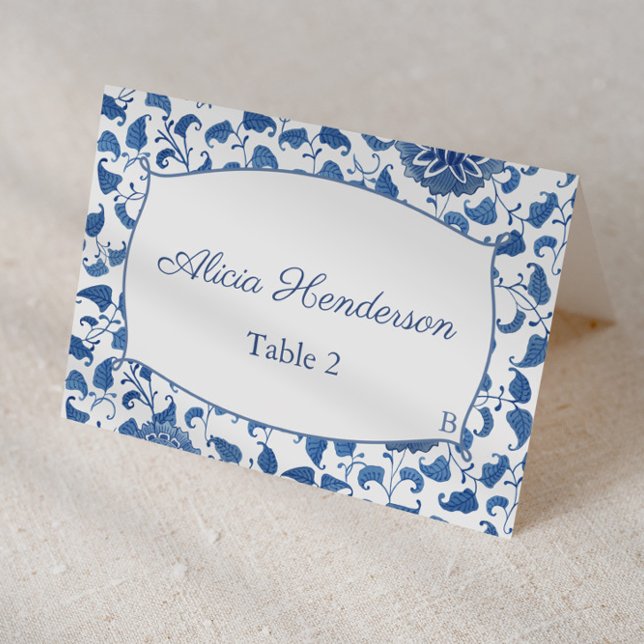 Monteringskort för elegant, blått och vitt Blommig Bordsnummer (Individual place card design featuring hand-painted blue and white chinoiserie pattern)