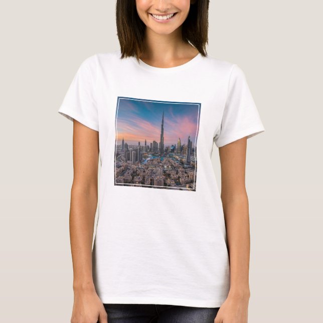 Monument | Dubai Cityscape T Shirt (Framsida)