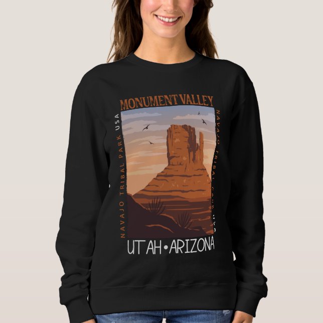 Monument Valley Navajo Tribal Park Distress T Shirt (Framsida)