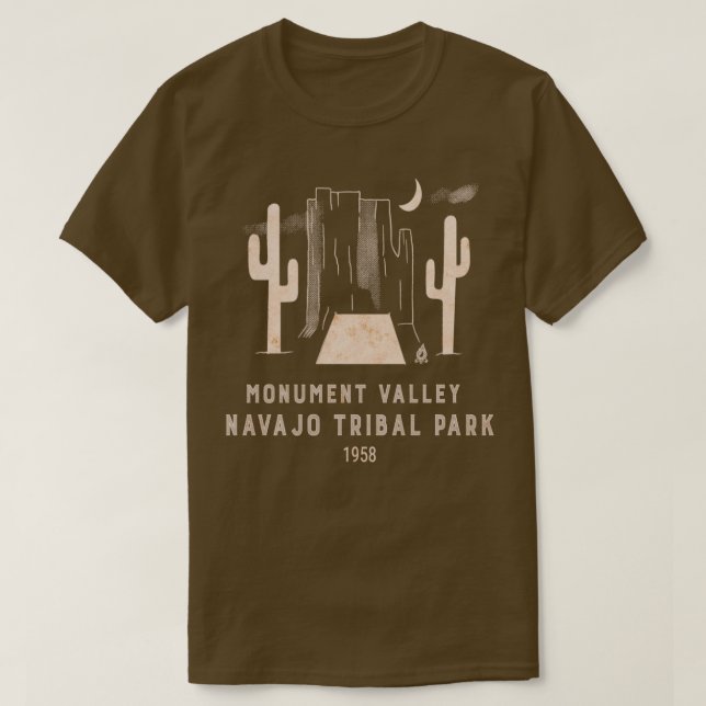 Monument Valley Utah Arizona Backpackaging Camping T Shirt (Design framsida)