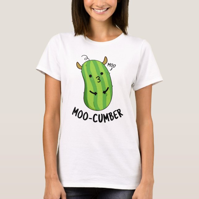Moo-cumber Funny Veggie Cucumber Pun T Shirt (Framsida)