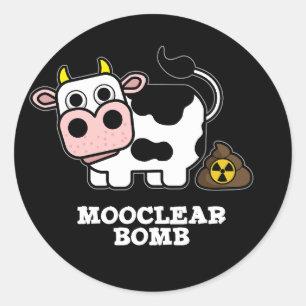 Mooclear Bomb Funny Cow Pun Mörk BG Runt Klistermärke