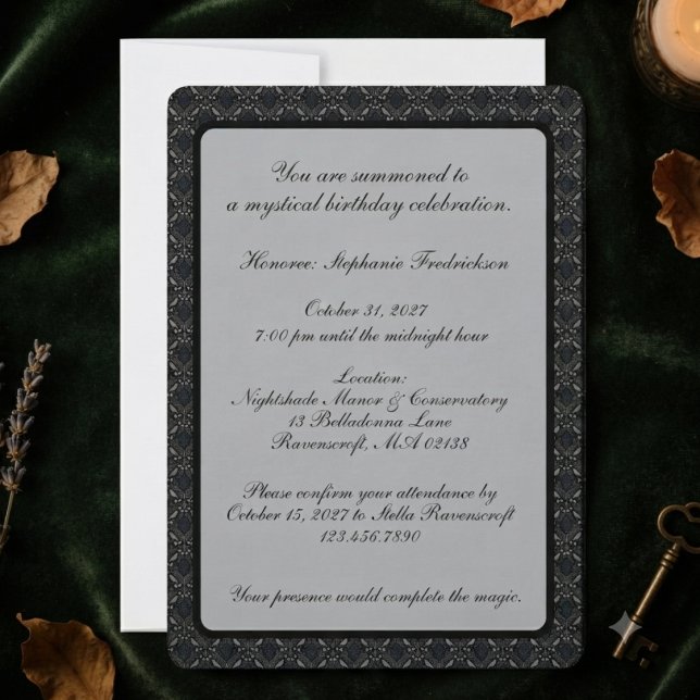 Moodfull Onyx Gotisk Damast Partyt tema Inbjudningar (Onyx gothic damask invitation for mystical birthday celebration.)