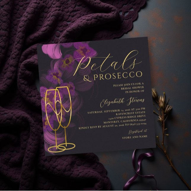 Moodfulla lila orkidéblad Prosecco bröllopsdusch Inbjudningar (petals and prosecco bridal shower invitation dark moody purple orchids gold elegant modern classic)