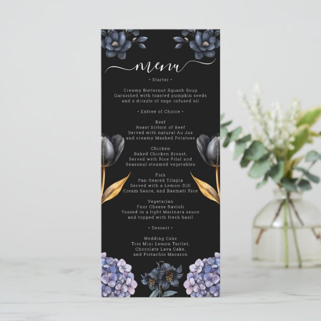 Moody Black Floral Classic Whimsical Chic Wedding Meny (Stående Fram)
