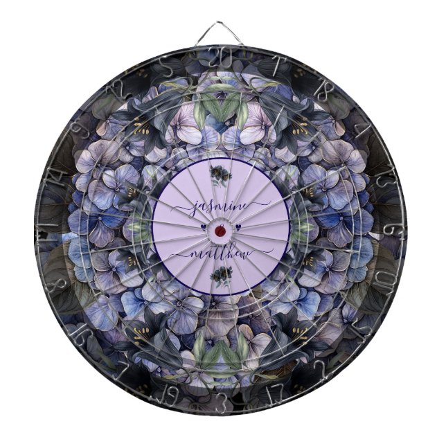 Moody Black Floral Klassiska Par Namn Bröllop Darttavla (Framsidan)