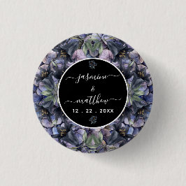 Moody Black Floral Klassiska Par Namn Bröllop Knapp