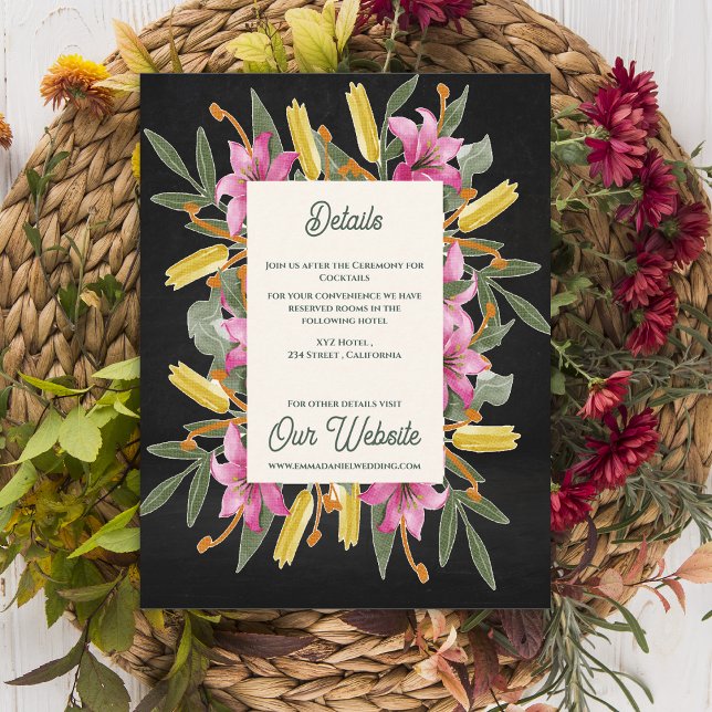 Moody Blush Lily Bröllop Detaljer Information Tilläggskort (Moody Blush Lily Wedding Details Card | Elegant Black Floral Botanical Information Insert)