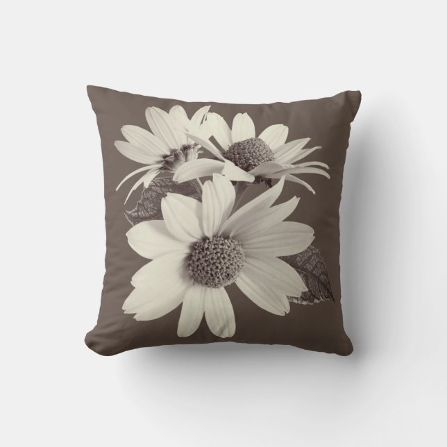 Moody Brown Daisy Kudd Kudde (Framsida)