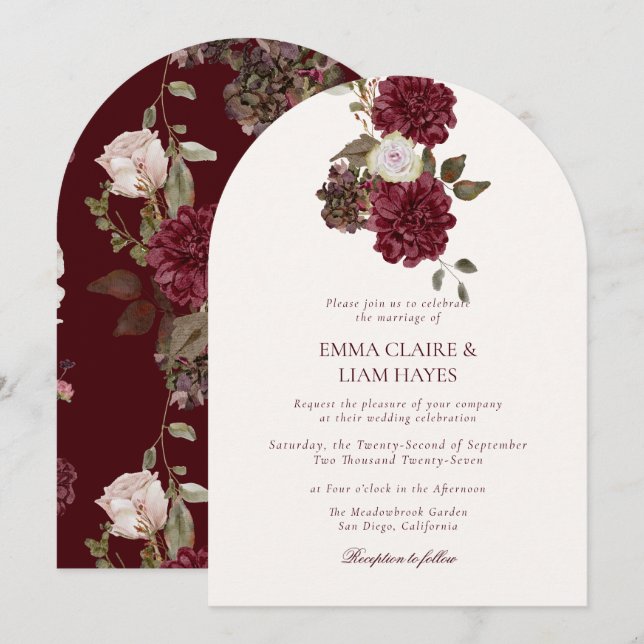 Moody Burgundy Arched Autumn Wedding Invitation Inbjudningar (Fram/baksida)