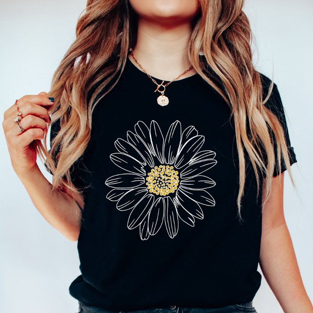Moody Daisy Black; Minimalist Floral Summer  T Shirt (Skapare uppladdad)