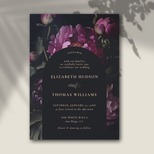 Moody Rosa Peony Vintage Boho Elegant bröllop Inbjudningar (moody floral wedding invitation modern vintage pink peony dark elegant classic formal boho arch)