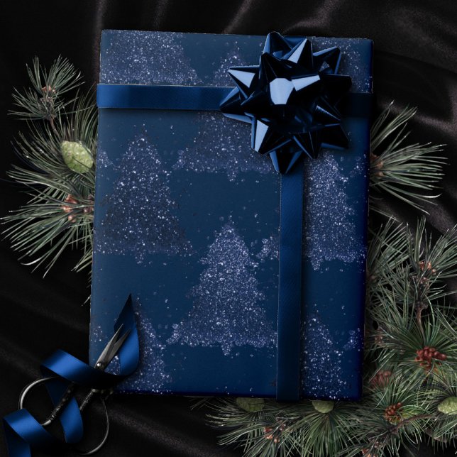 Moody Träd Mönster | Klassens marinblå jul Presentpapper (Skapare uppladdad)